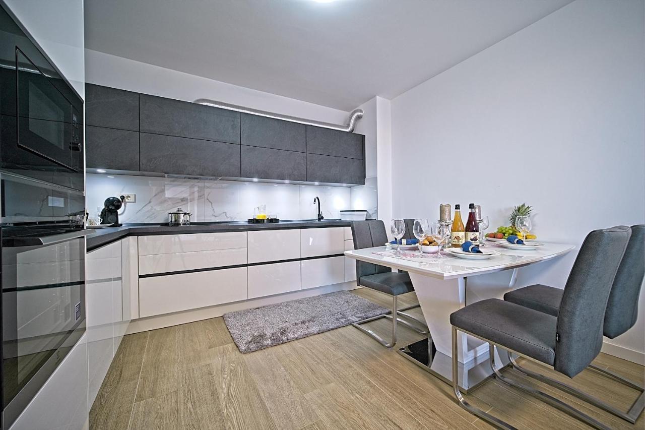 Exclusive Makarska Apartment Aurora Bagian luar foto