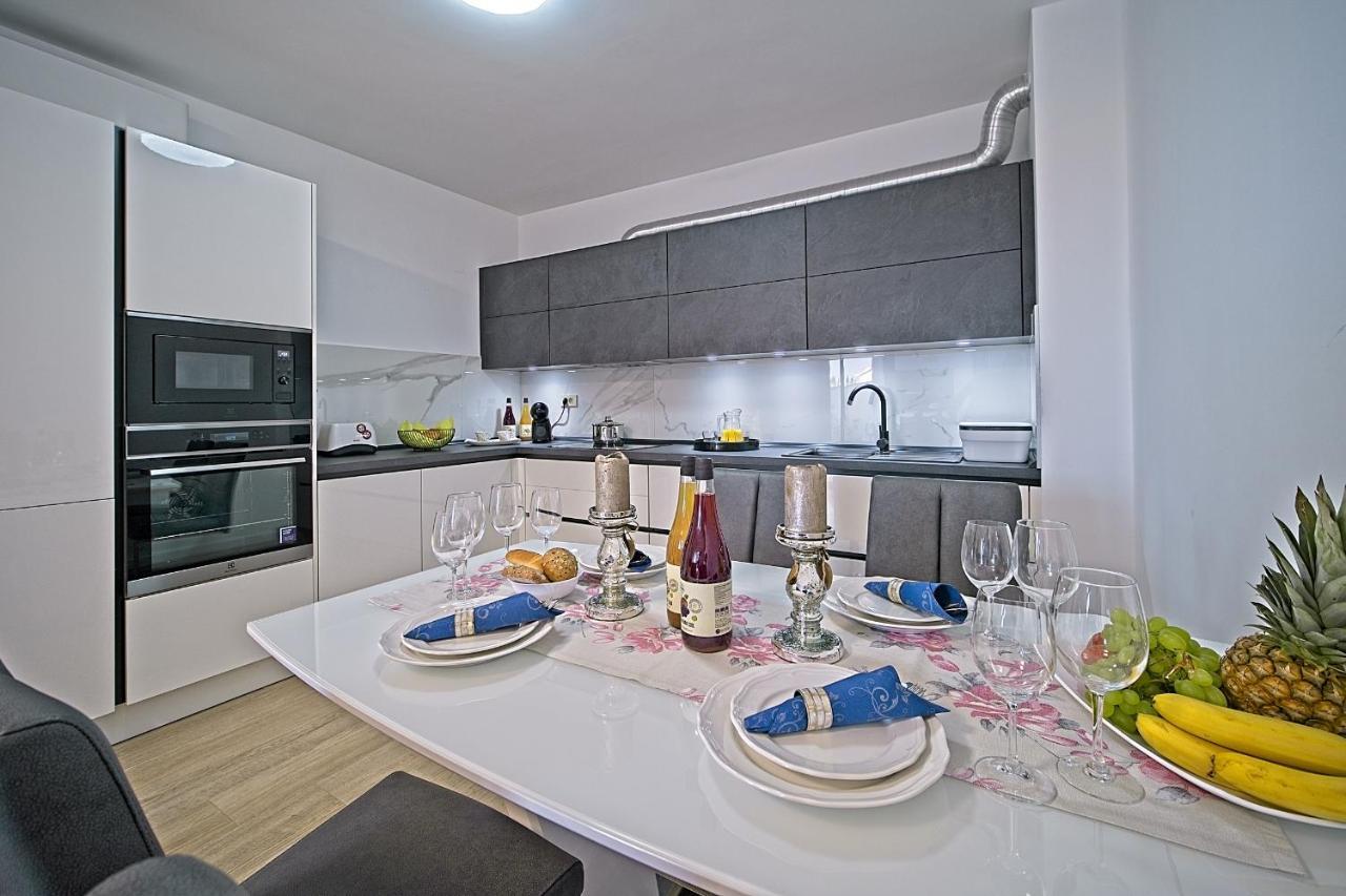 Exclusive Makarska Apartment Aurora Bagian luar foto